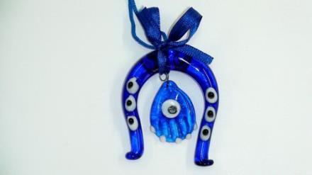Herradura Mano y Ojo Turco de cristal