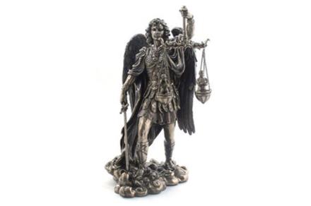 Figura resina Arcángel San Miguel