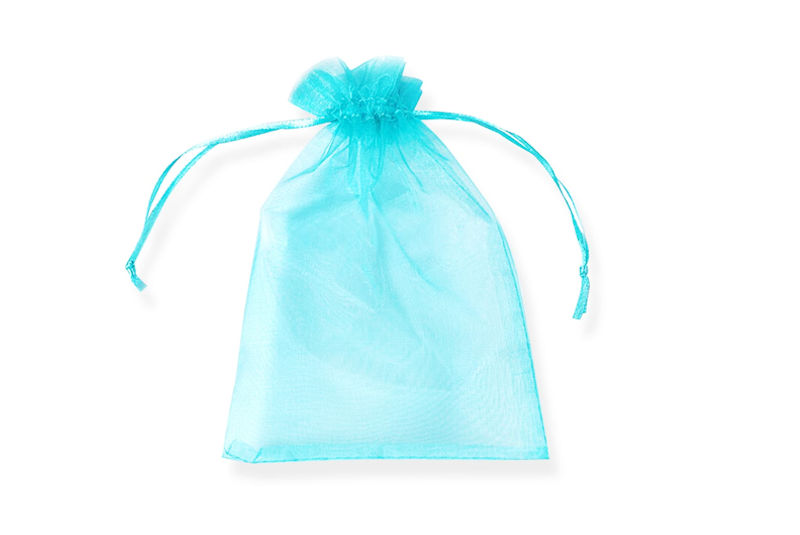 Bolsa de organza de color azul