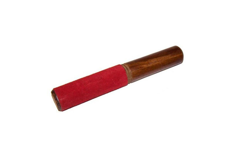 Mazo de madera con terciopelo