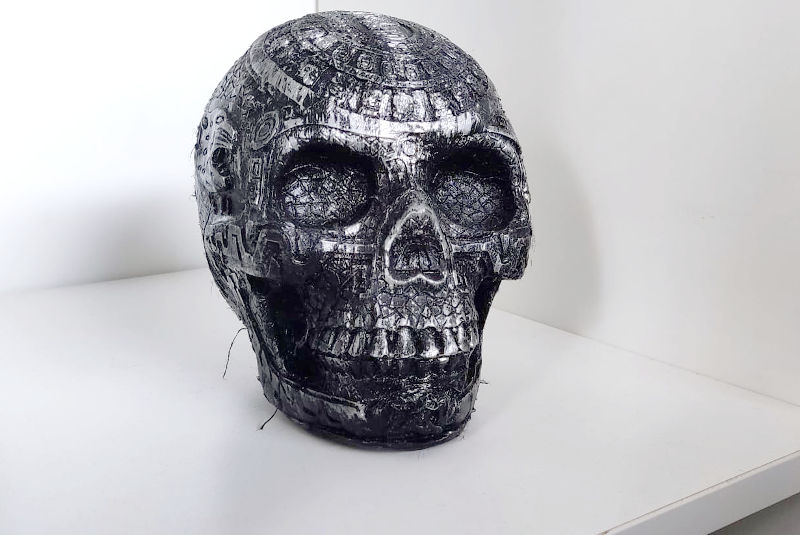 Figura de Calavera Azteca Plateada