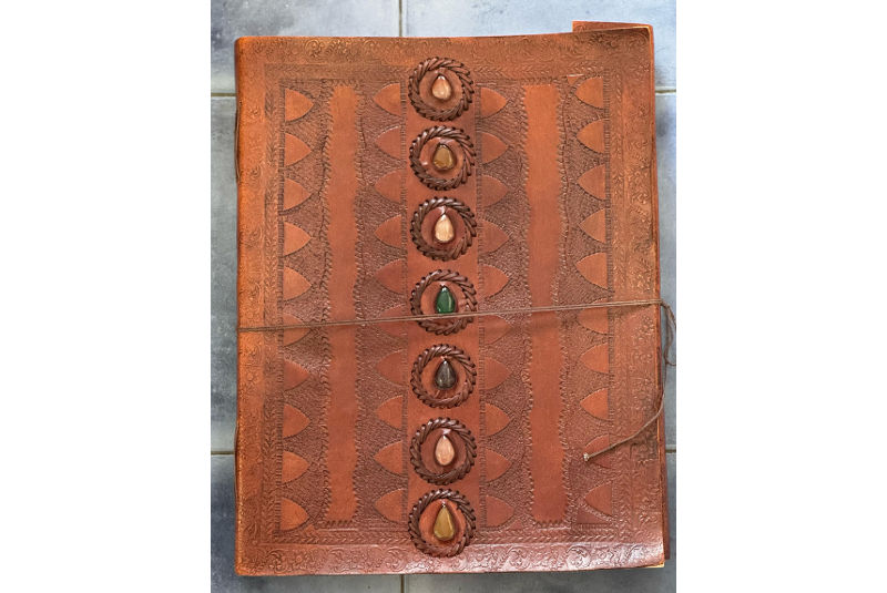Diario de Cuero 7 Chakras