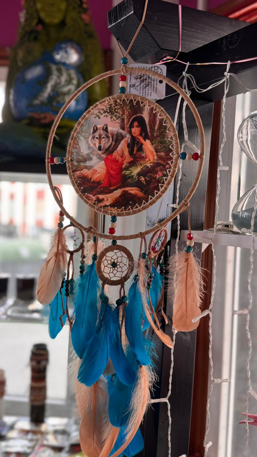 Atrapasueños Mujer India con Lobo Blanco